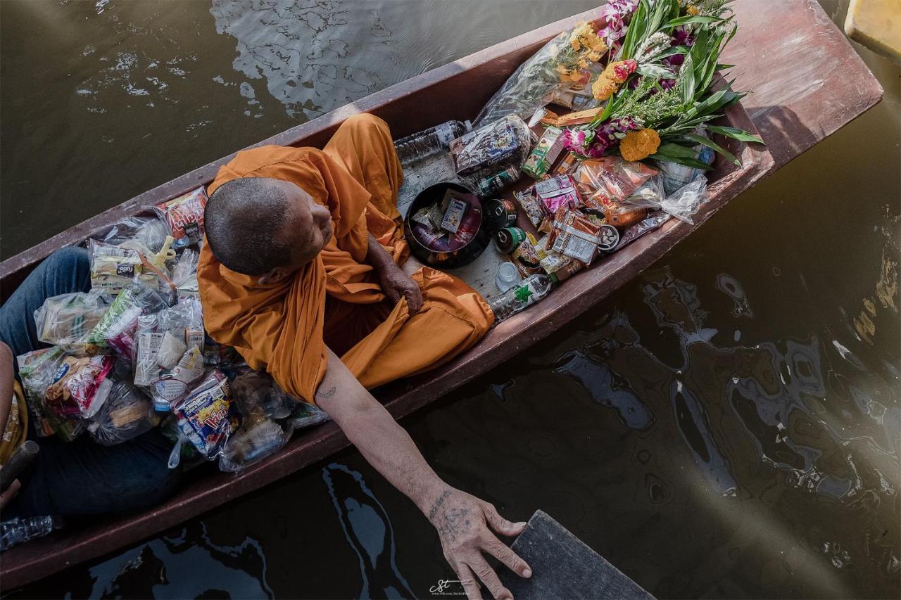 Ban Mae Arom Lägenhet Amphawa Exteriör bild